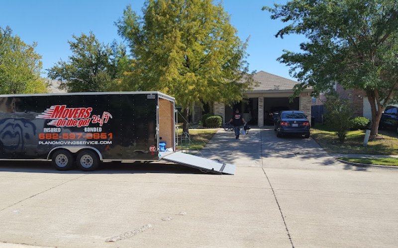 Movers On The Go 24/7 — Moving service in Arlington