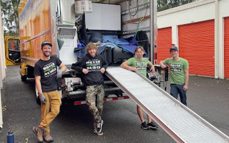 Pacific Northwest Mover Dudes LLC