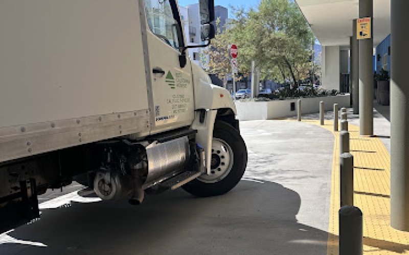 Best California Movers - Glendale, Pasadena, Burbank — Moving service in Burbank