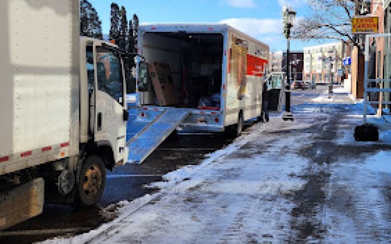 Local Muscle Movers — Moving and storage service in Burlington
