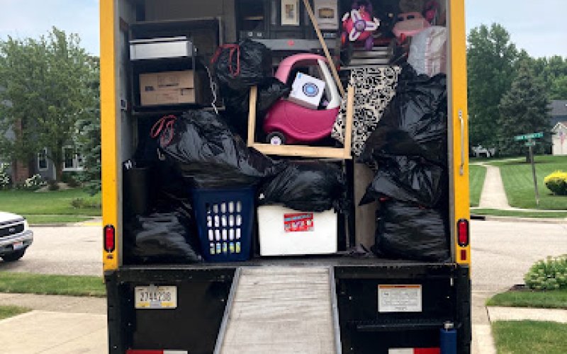 Movers & More