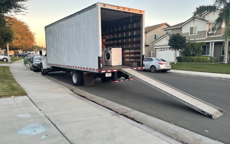 24 Seven Moving