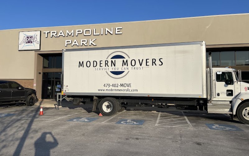 Modern Movers, LLC