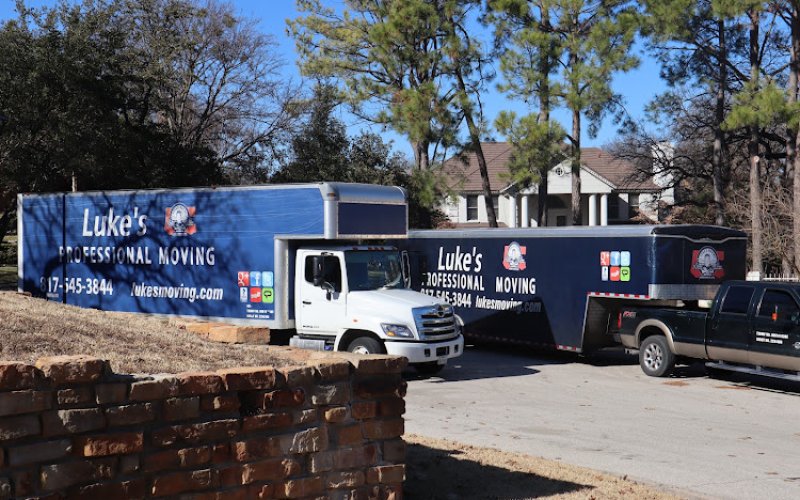 Luke's Moving Services - Hurst