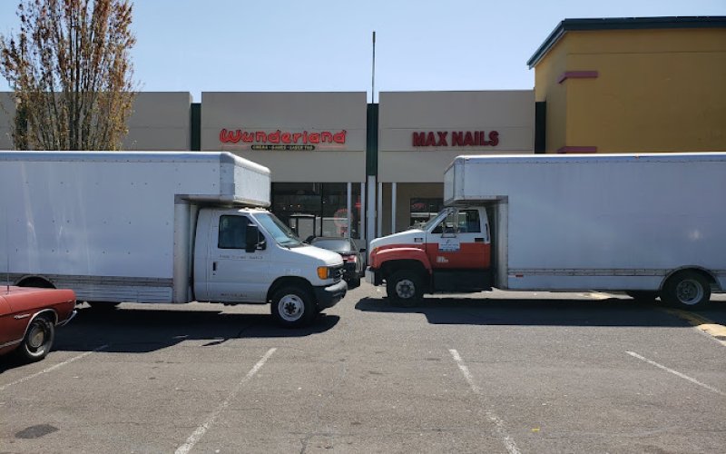 Columbia River Moving and Delivery
