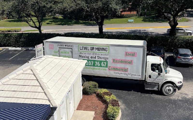 Level Up Moving LLC