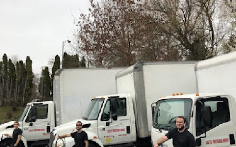 Seattle Professional Movers — Moving and storage service in Kirkland