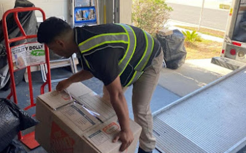 Green Men Moving & Services — Moving and storage service in Kissimmee