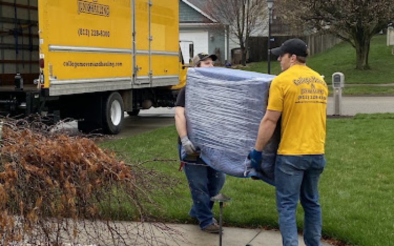 College Movers & Junk Hauling