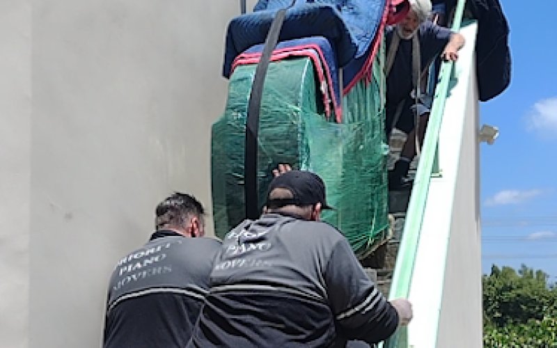 PRIORITY PIANO MOVERS
