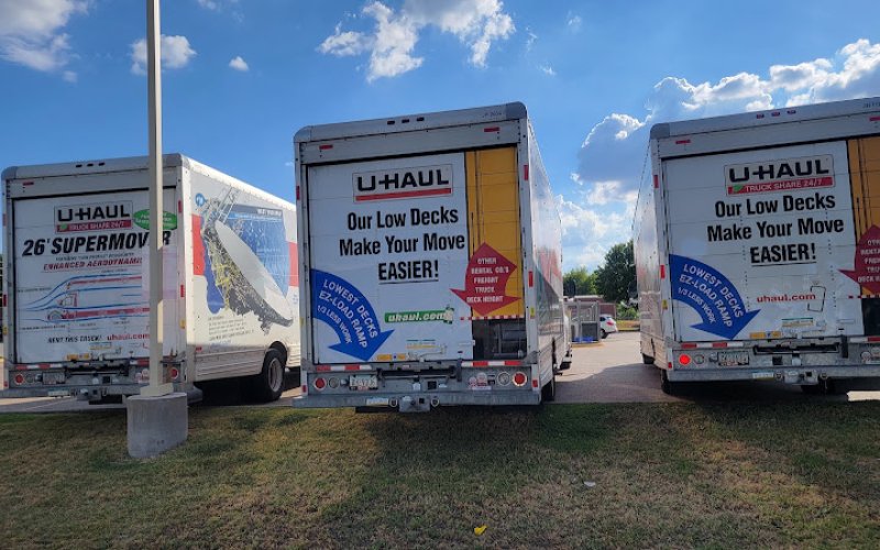 CHASENDREAMZ RELOCATION — Moving service in League City