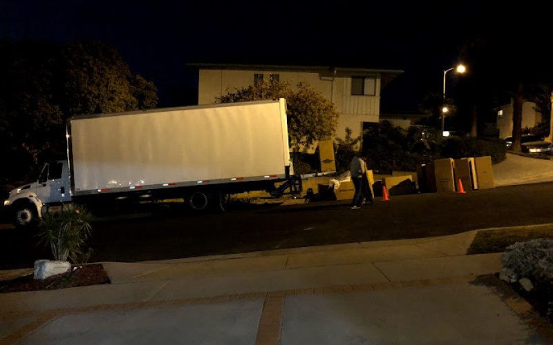 Pure Moving Company Los Angeles Movers Local & Long distance