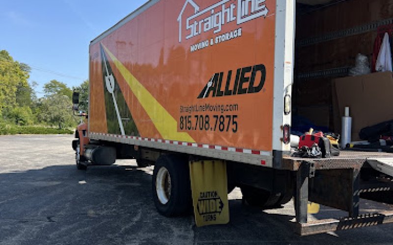 Straightline Moving - Rockford Movers