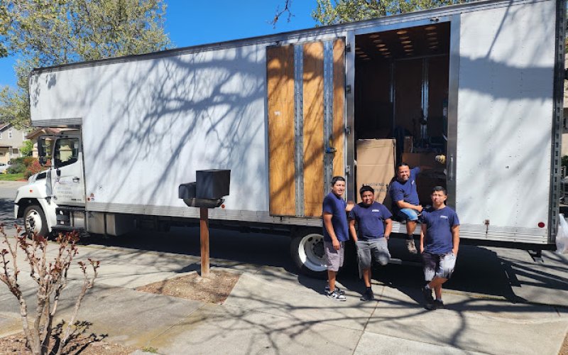 Advantage Moving & Storage