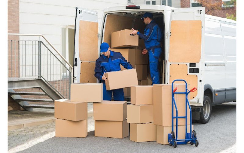 Knockout Movers Moving Company — Moving service in Murfreesboro