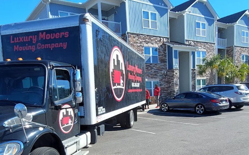 Luxury Movers Moving Company, LLC
