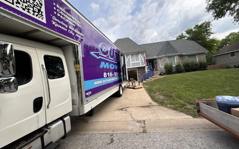 Out & In Moving