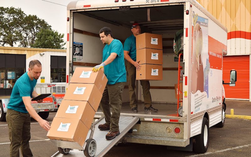 Oregon Trail Moving — Moving company in Portland