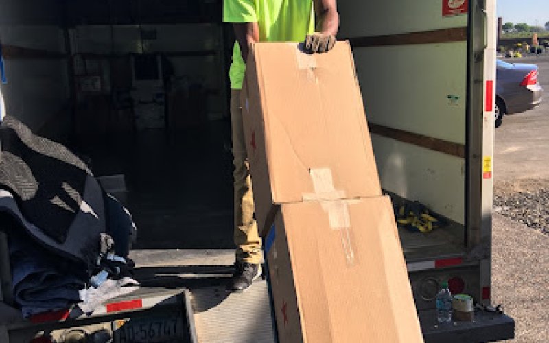 Mo's Movers — Moving and storage service in Richland