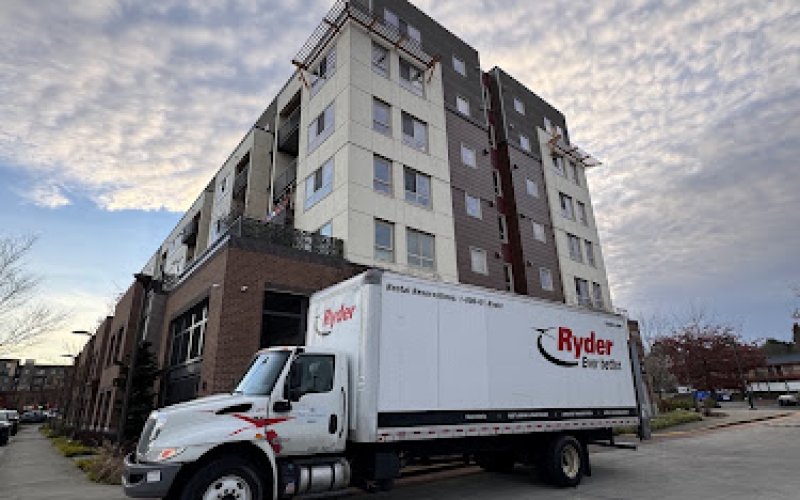 Royalty Moving & Storage Seattle