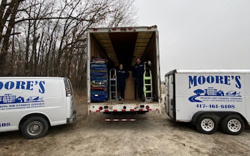 Moore's Packing and Moving