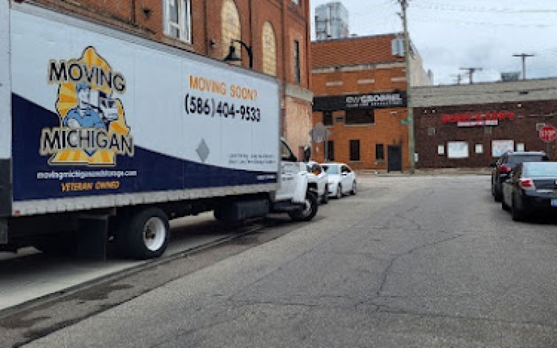 MOVING MICHIGAN AND STORAGE