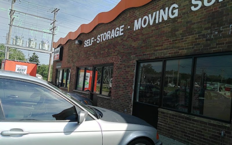 U-Haul Moving & Storage of Waukegan