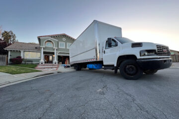 2 Skinny Movers Bay Area